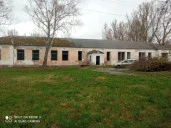 Здание 463,6 кв.м и земельный участок 6030 кв.м, расположенные по адресу: Курская область, м.р-н Пристенский, с.п. Бобрышевский сельсовет, с. Бобрышево, ул. Плант, двлд. 129